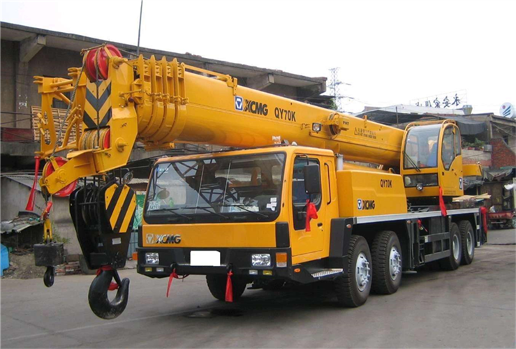 和田市吊车出租选择重点