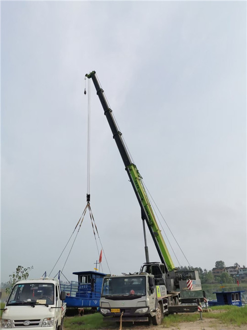 和田市桥梁建设吊装案例